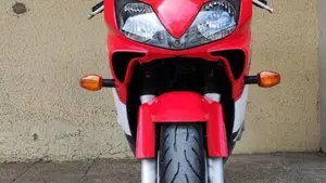 Honda CBR 600 F (2001 - 06)  (2)