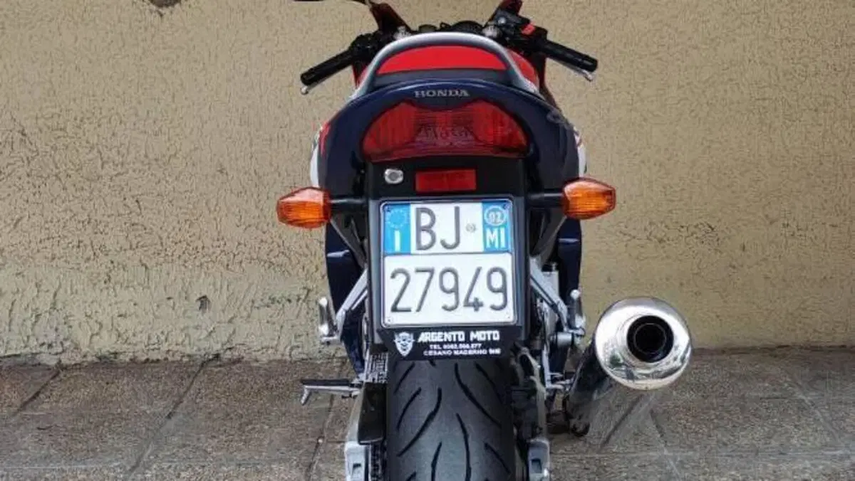 Honda CBR 600 F (2001 - 06)  (4)