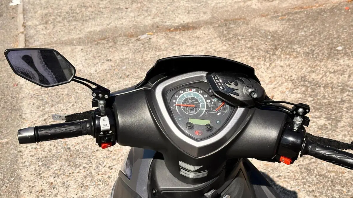 Kymco Agility 50 R16 + (2021 - 26)  (4)