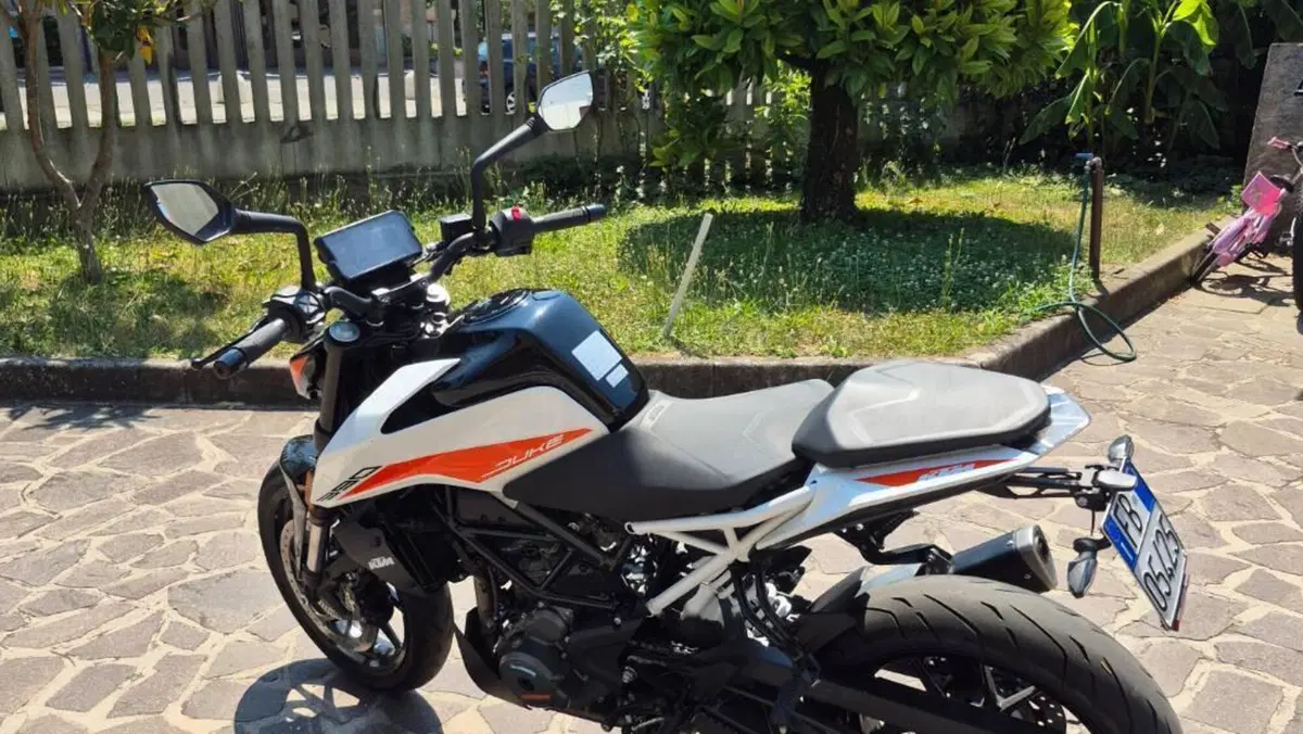 KTM 390 Duke (2021 - 23)  (3)