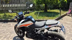 KTM 390 Duke (2021 - 23)  (3)