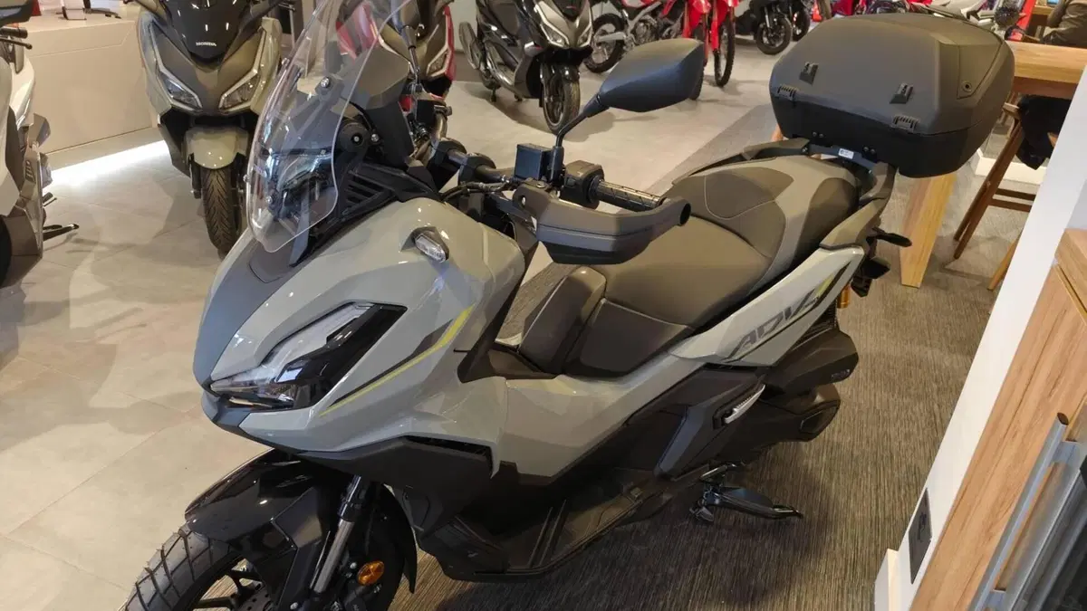 Honda ADV 350 Special Edition (2025 - 26)  (2)