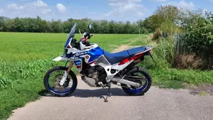 Honda Africa Twin CRF 1000L Adventure Sports DCT (2018 - 19)  (2)
