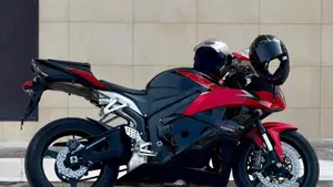 Honda CBR 600 RR (2009 - 12)  (3)
