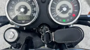 Kawasaki W 800 (2010 - 17)  (5)