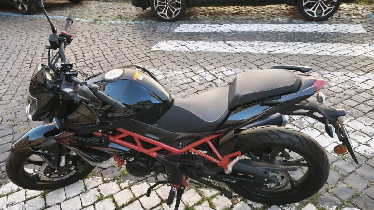 Benelli BN 125 (2021 - 25)  (5)
