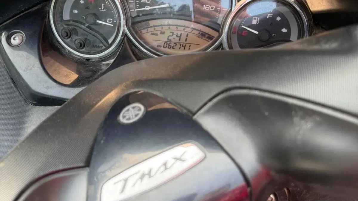 Yamaha T-Max 500 (2008 - 12)  (3)