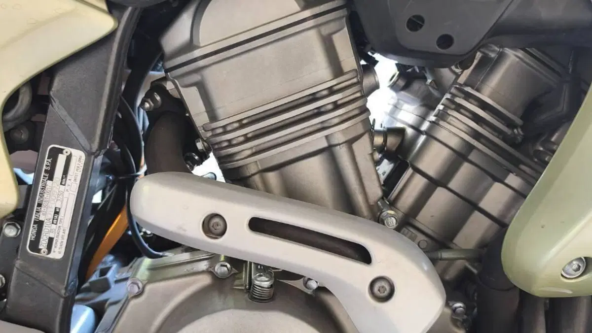 Honda Transalp XL 650V (2000 - 04)  (4)