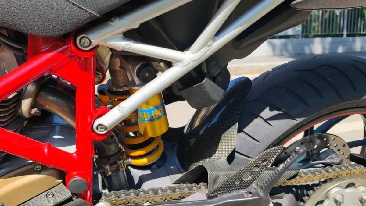Ducati Hypermotard 1100 S (2007 - 09)  (6)