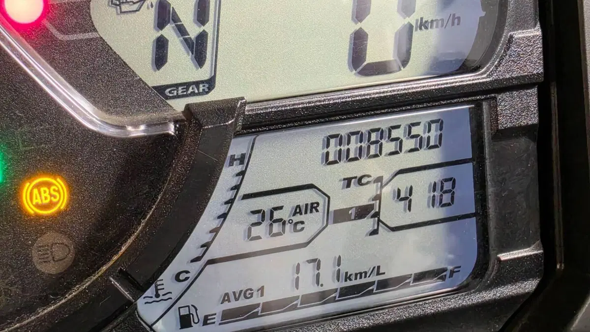 Suzuki V-Strom 650 (2021 - 25)  (7)