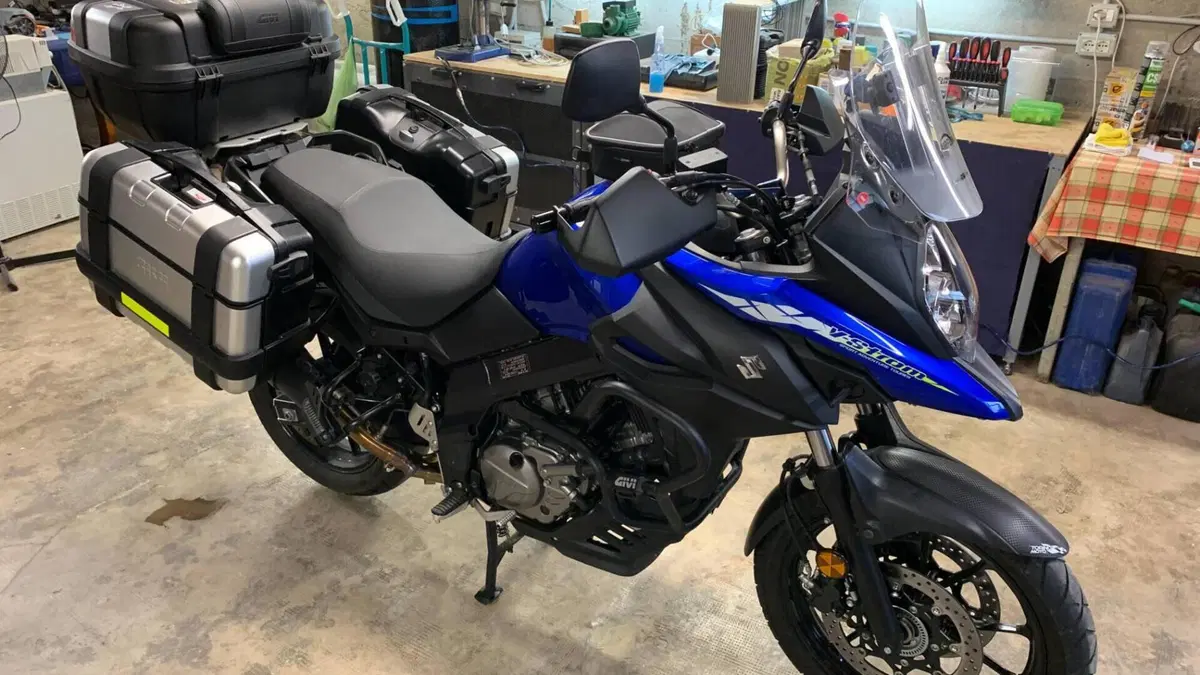 Suzuki V-Strom 650 (2021 - 25)  (2)
