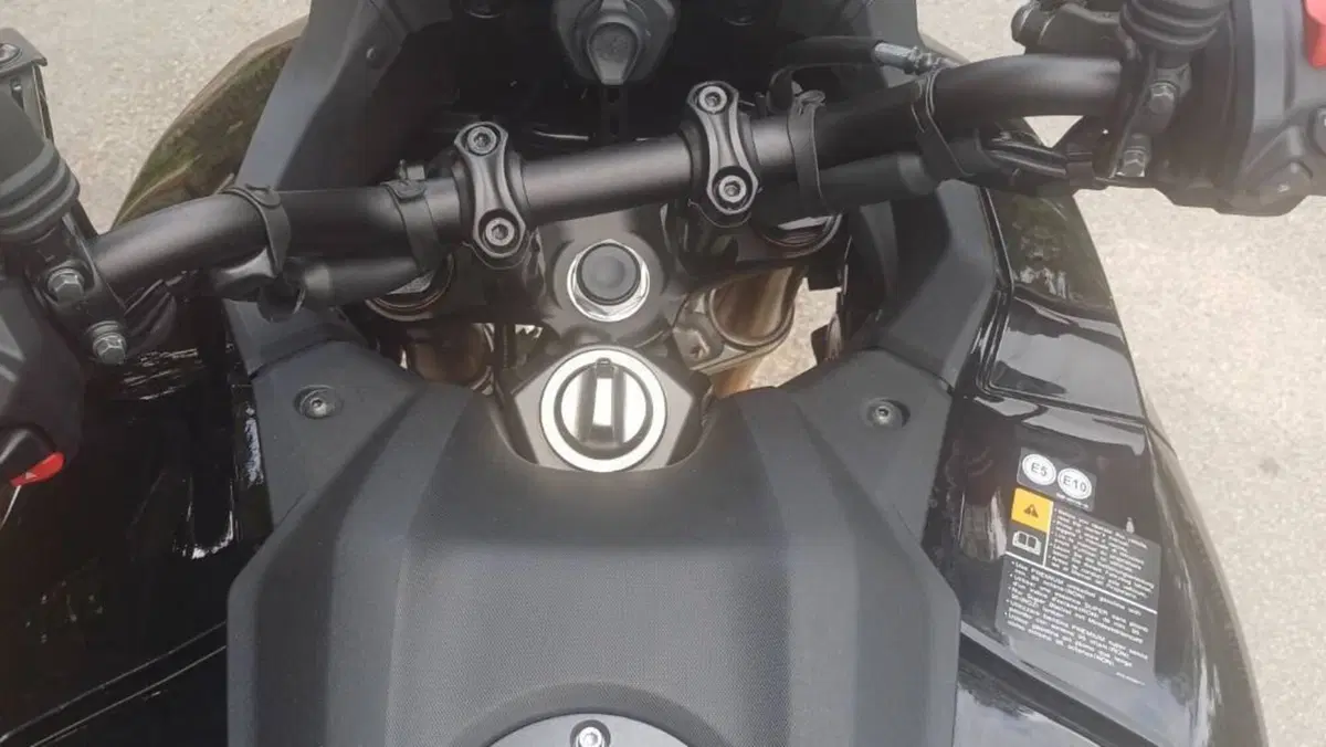 Yamaha Tracer 9 GT+ Y-AMT (2025 - 26)  (4)