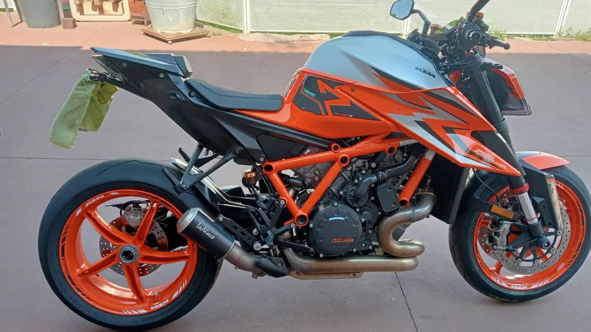 KTM 1290 Super Duke R (2021 - 23) 