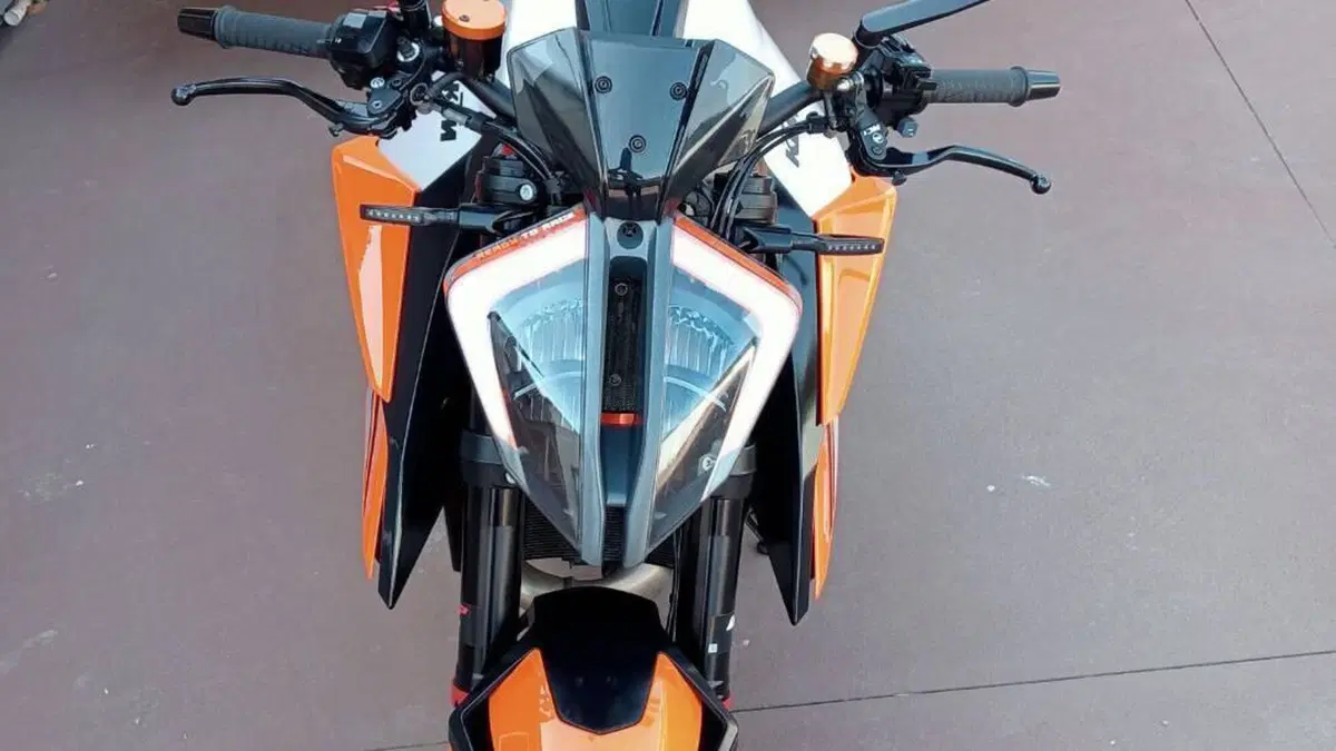 KTM 1290 Super Duke R (2021 - 23)  (4)