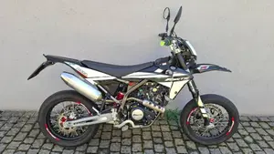 Fantic Motor XMF 125 Motard Performance 4t (2021 - 22)  (2)