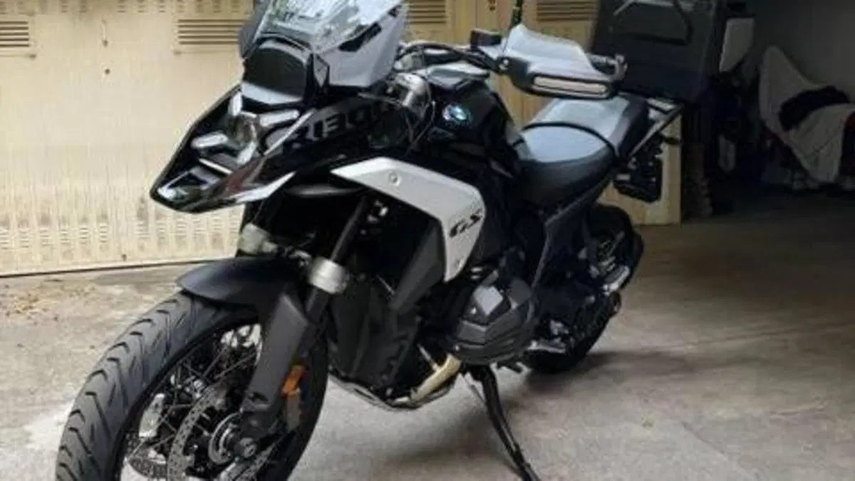 Bmw R 1300 GS Triple Black (2023 - 26) 