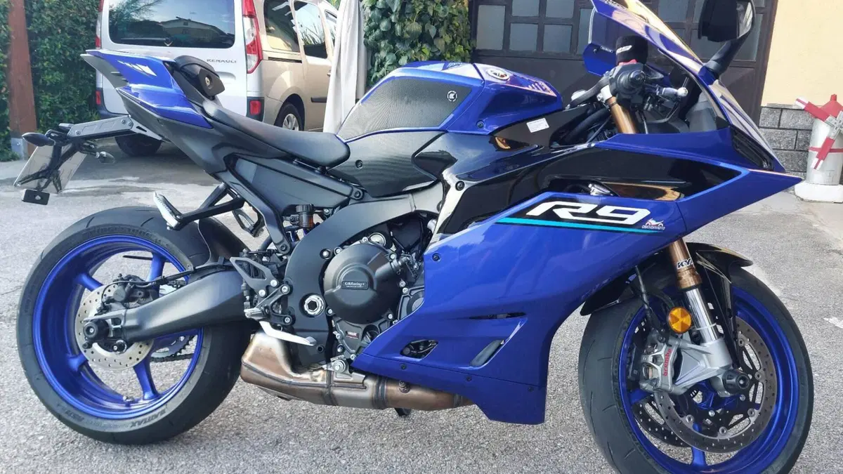 Yamaha YZF R9 (2025 - 26)  (4)