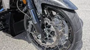 Harley-Davidson CVO Road Glide (2023)  (6)