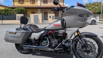 Harley-Davidson CVO Road Glide (2023) usata