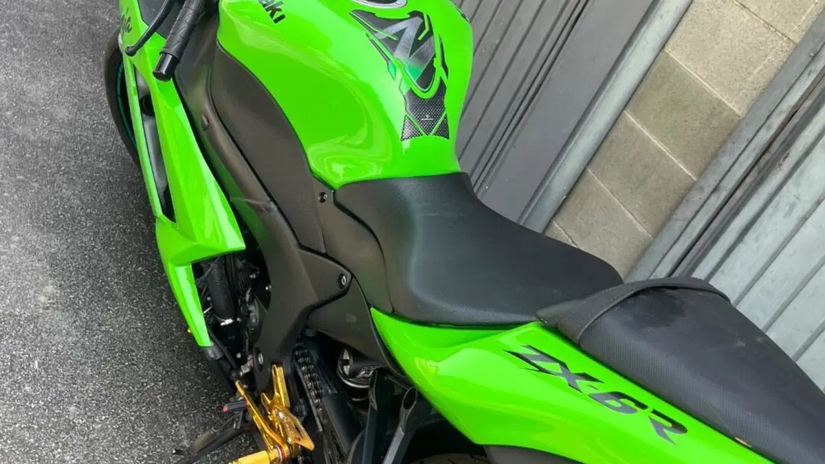 Kawasaki Ninja 600 ZX-6R (2007 - 08)  (8)