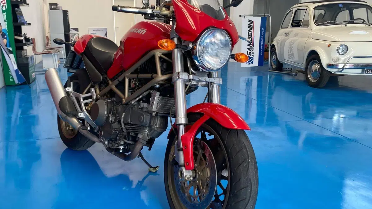 Ducati Monster 900 I.E. (1999 - 02)  (4)