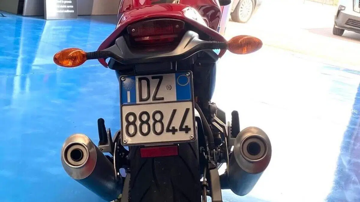 Ducati Monster 900 I.E. (1999 - 02)  (5)