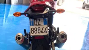 Ducati Monster 900 I.E. (1999 - 02)  (5)