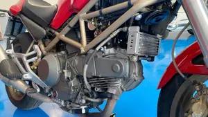 Ducati Monster 900 I.E. (1999 - 02)  (10)