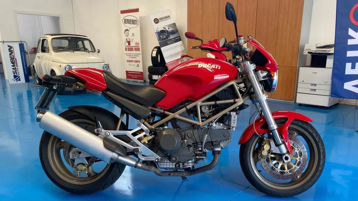Ducati Monster 900 I.E. (1999 - 02)  (11)