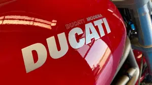 Ducati Monster 900 I.E. (1999 - 02)  (14)