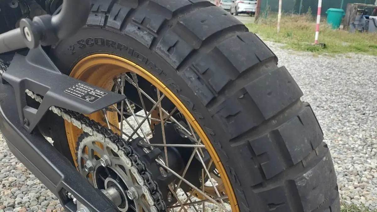 Moto Morini X-Cape 650 Gold Wheels Edition (2022 - 26)  (8)
