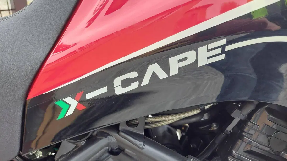 Moto Morini X-Cape 650 Gold Wheels Edition (2022 - 26)  (12)