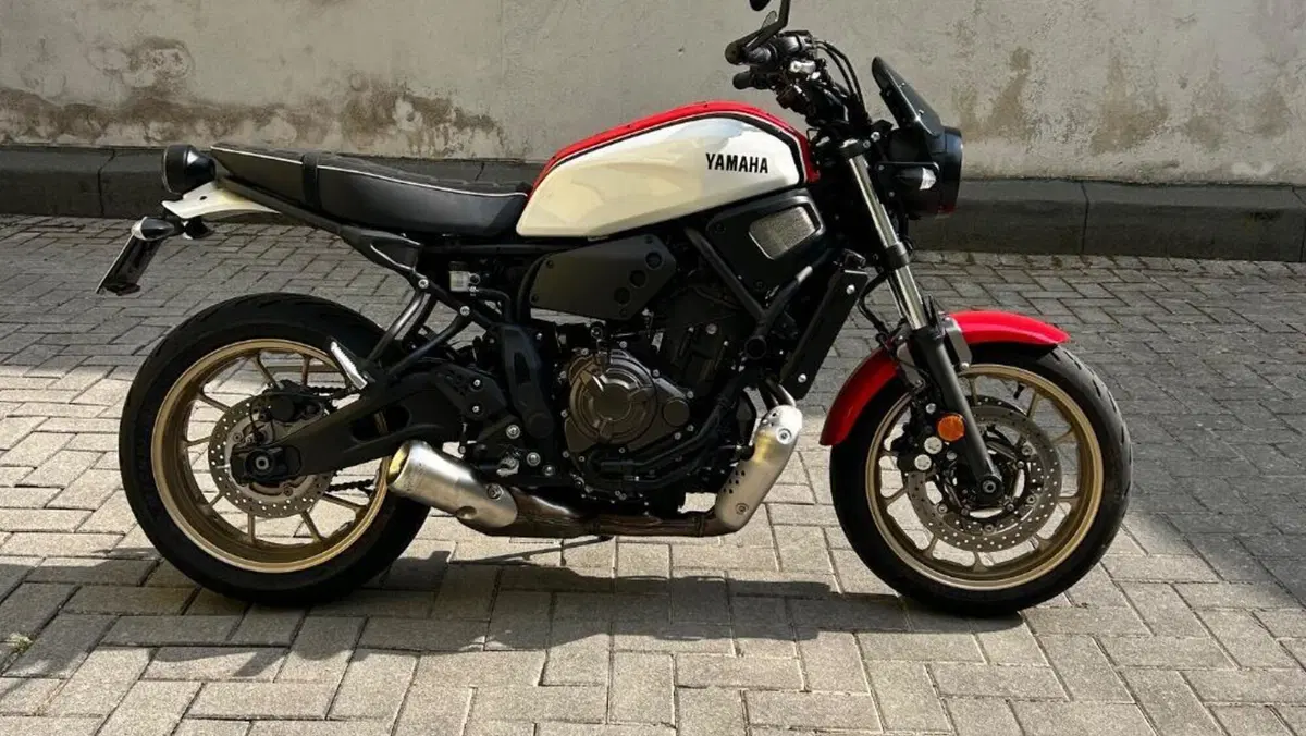 Yamaha XSR 700 (2021)  (3)
