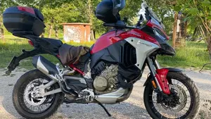 Ducati Multistrada V4 S (2021 - 24)  (2)