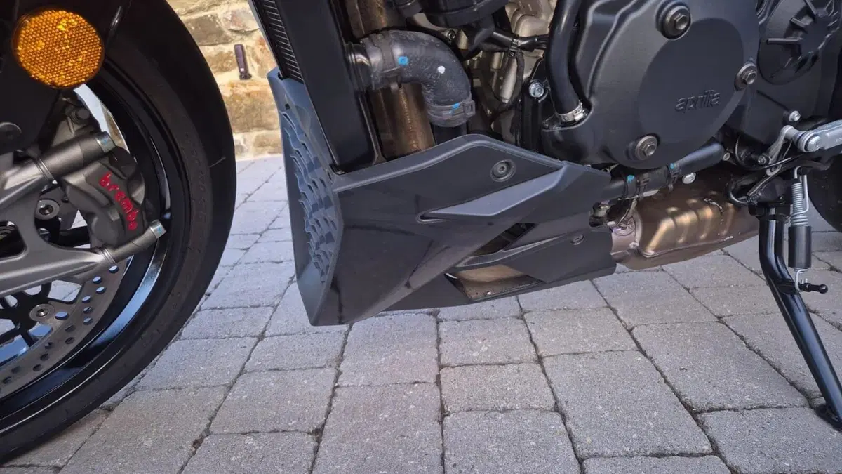 Aprilia Tuono V4 Factory (2025 - 26)  (5)