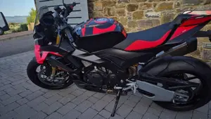 Aprilia Tuono V4 Factory (2025 - 26)  (6)