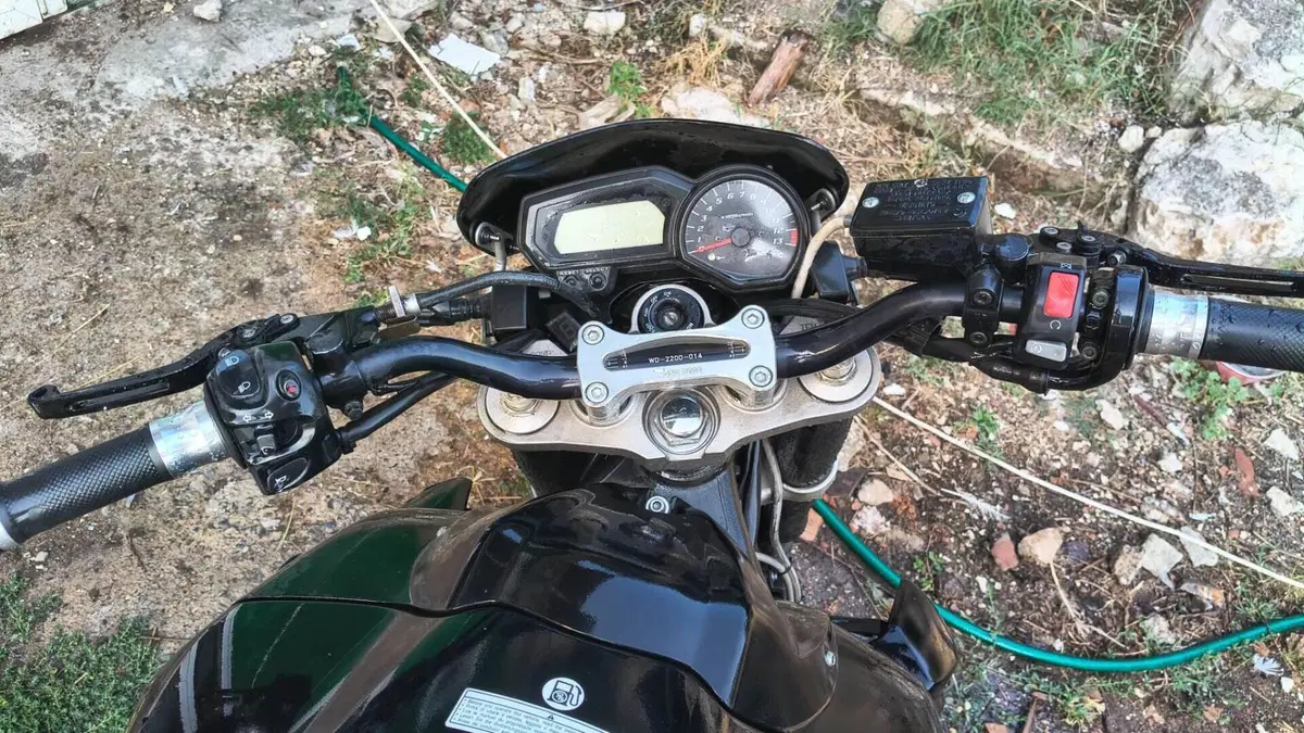 Yamaha FZ1 (2006 - 16)  (5)