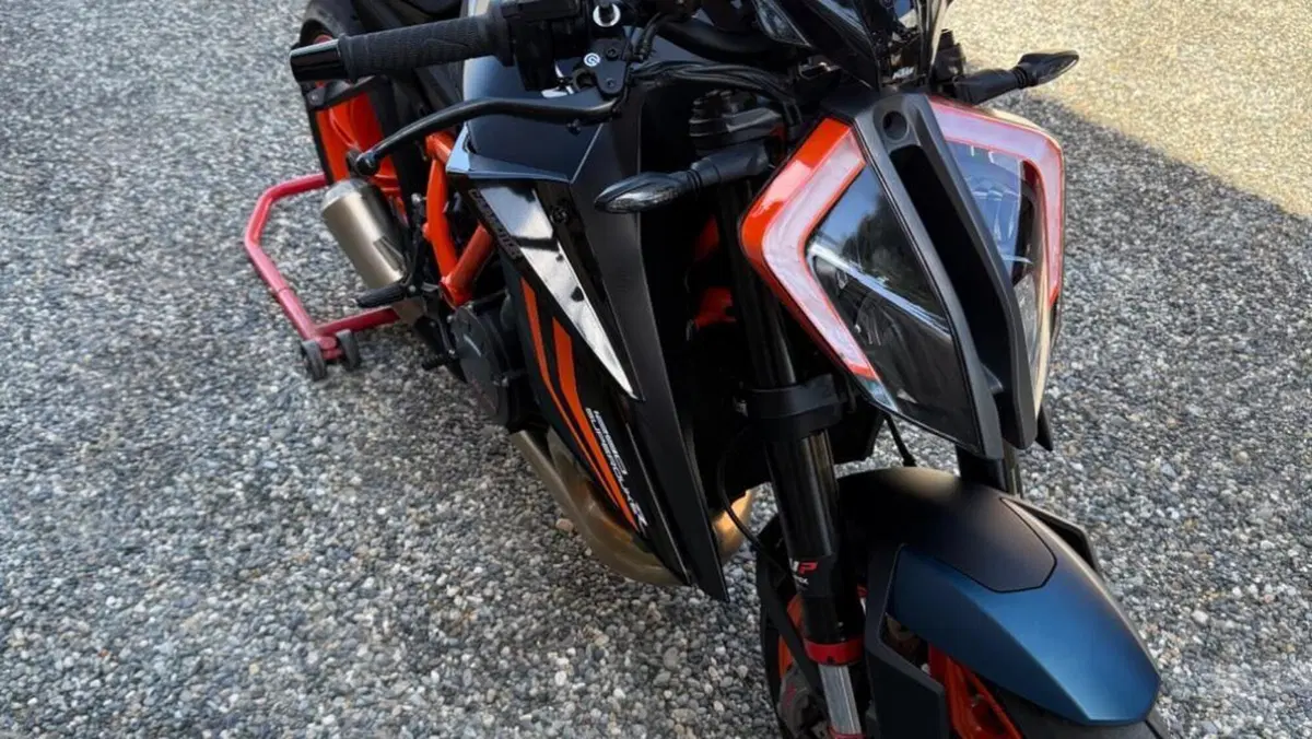 KTM 1290 Super Duke R (2021 - 23)  (4)