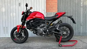 Ducati Monster 937 + (2021 - 25)  (2)