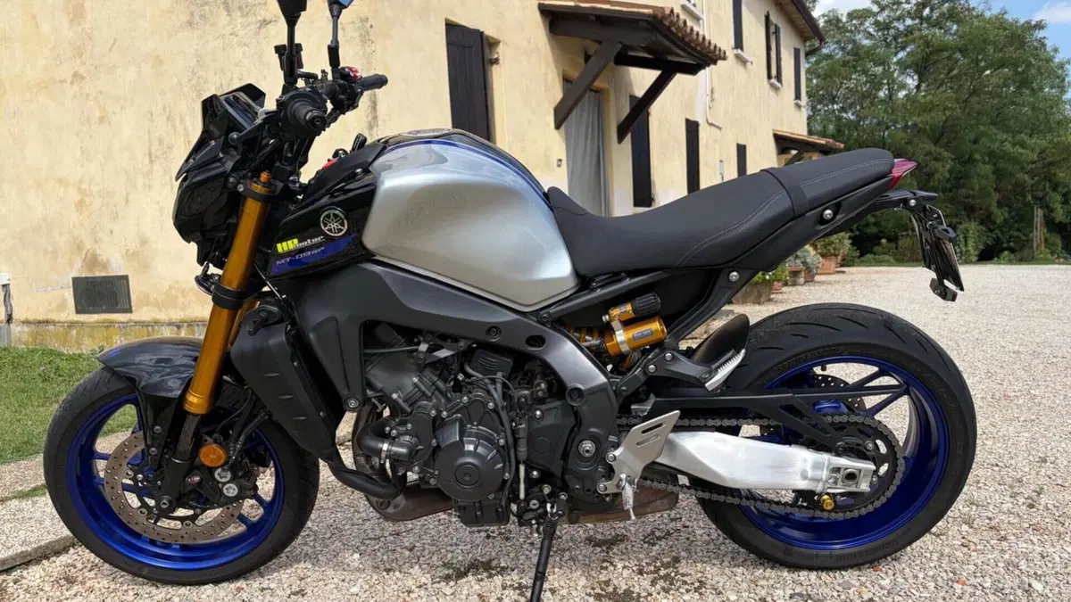 Yamaha MT-09 SP (2021 - 23)  (2)