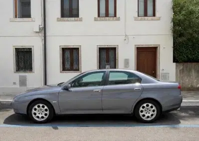 Alfa Romeo 166  (2)