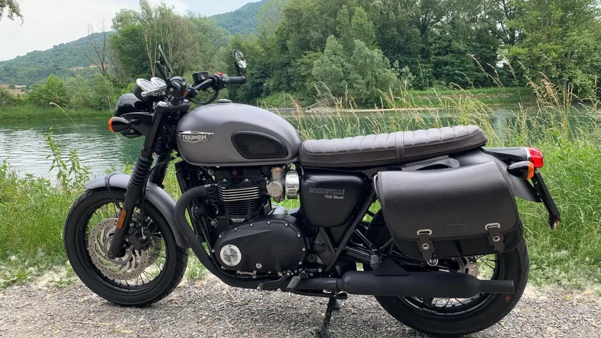 Triumph Bonneville T120 Black (2017 - 20) 