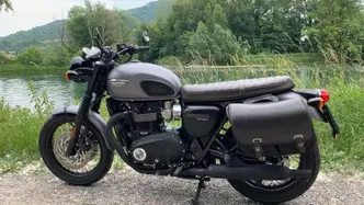 Triumph Bonneville T120 Black (2017 - 20) usata