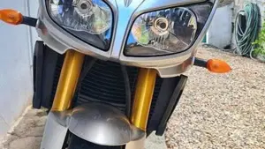 Yamaha FZ1 Fazer (2006 - 16)  (3)