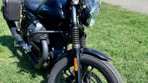 Moto Guzzi V7 III Stone (2017 - 20)  (8)