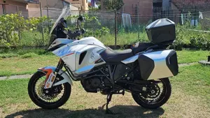 KTM 1290 Super Adventure T (2017) 