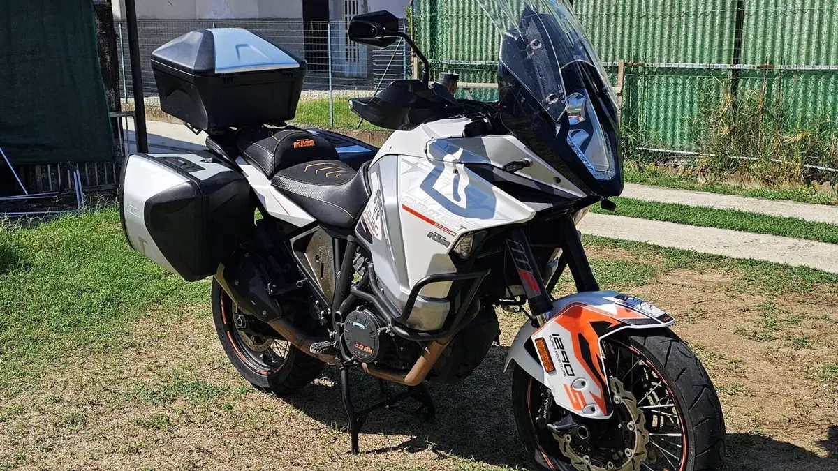 KTM 1290 Super Adventure T (2017)  (2)