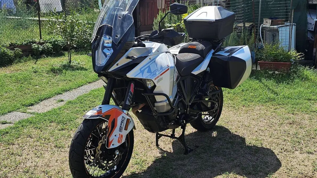 KTM 1290 Super Adventure T (2017)  (3)