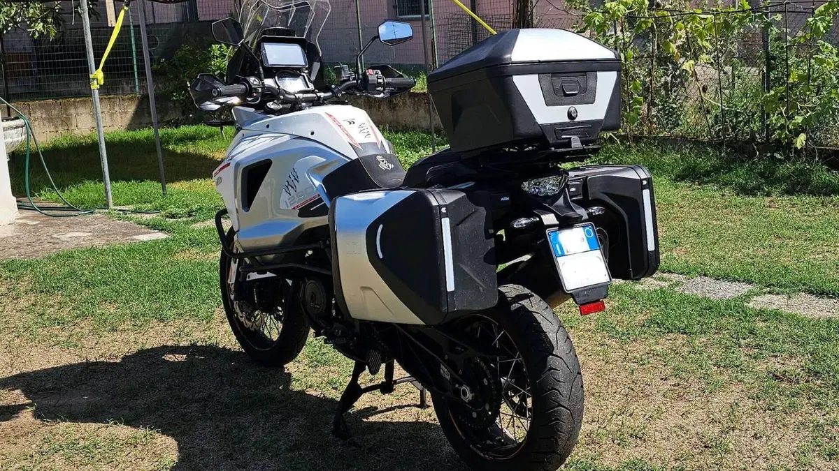 KTM 1290 Super Adventure T (2017)  (4)