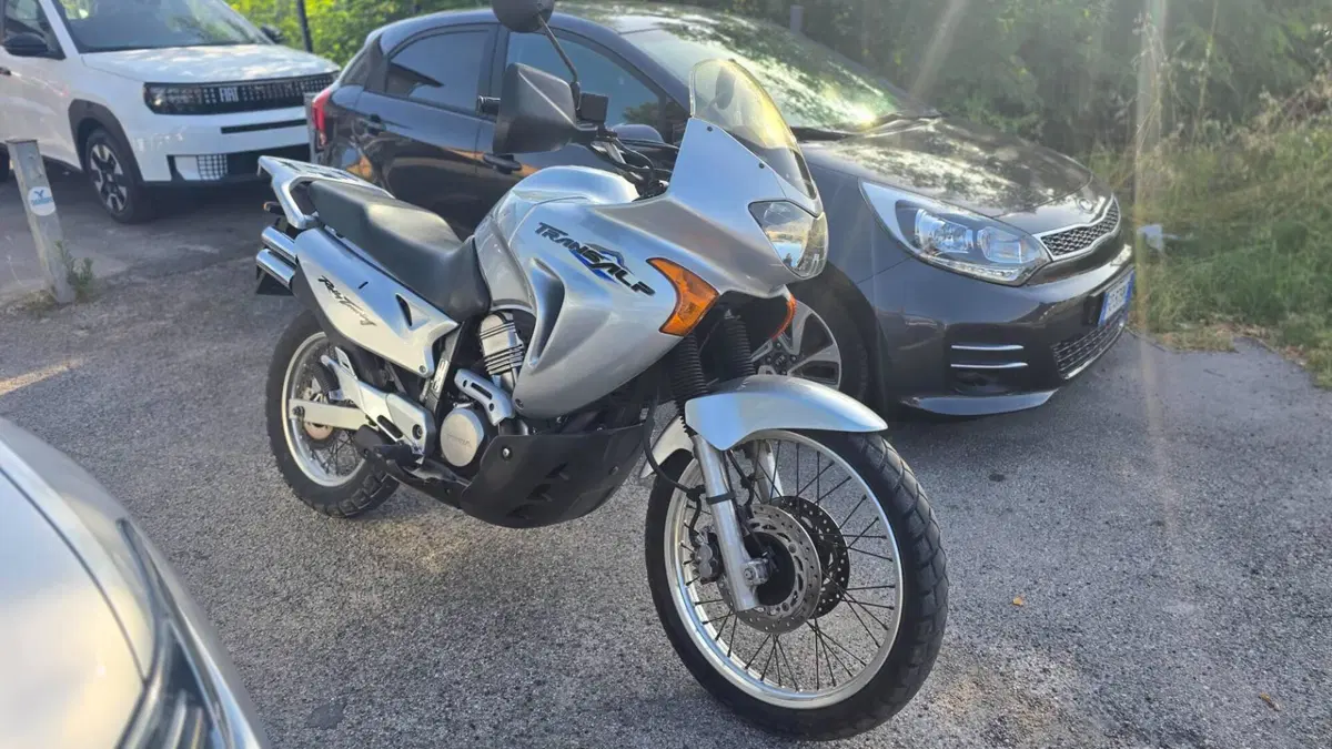 Honda Transalp XL 650V (2000 - 04) 